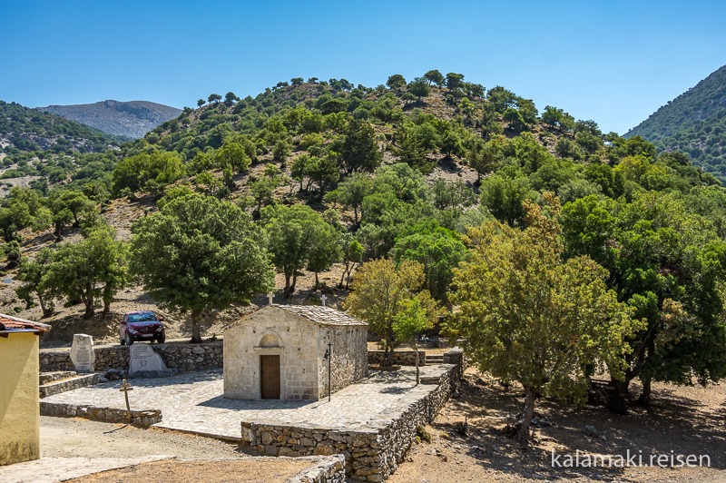 Kirche Agios Ioannis auf dem Rouvas-Plateau