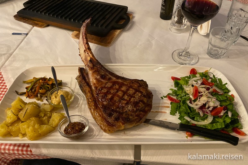 Mal was anderes: Tomahawk-Steak bei Italiana - Vorbestellung notwendig!