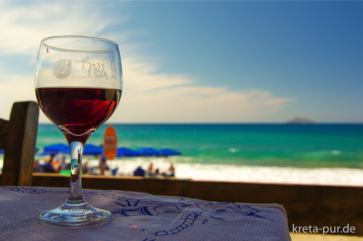 Rotwein aus Kreta in Kalamaki