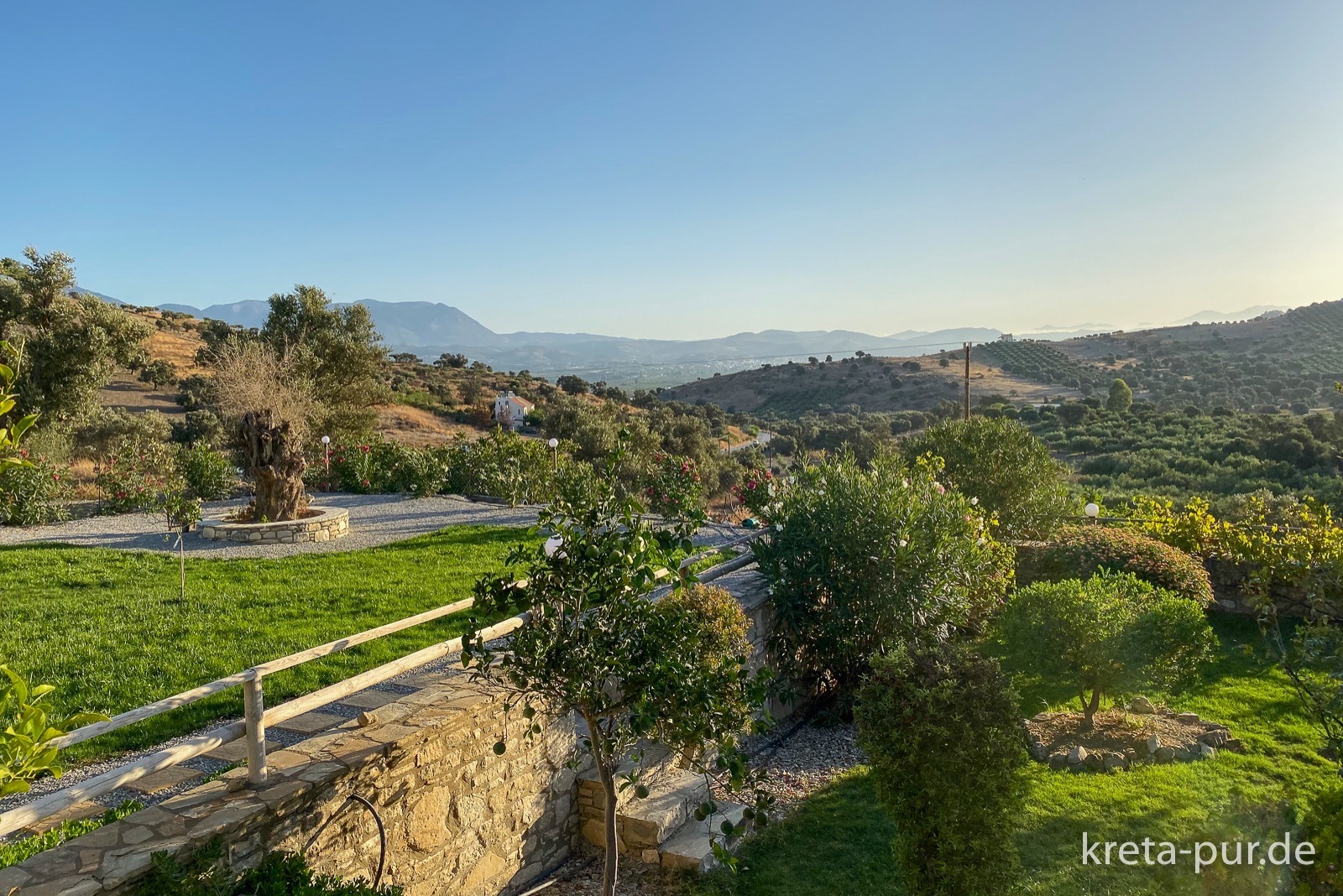 Studios Sigelakis - Blick von der Terrasse